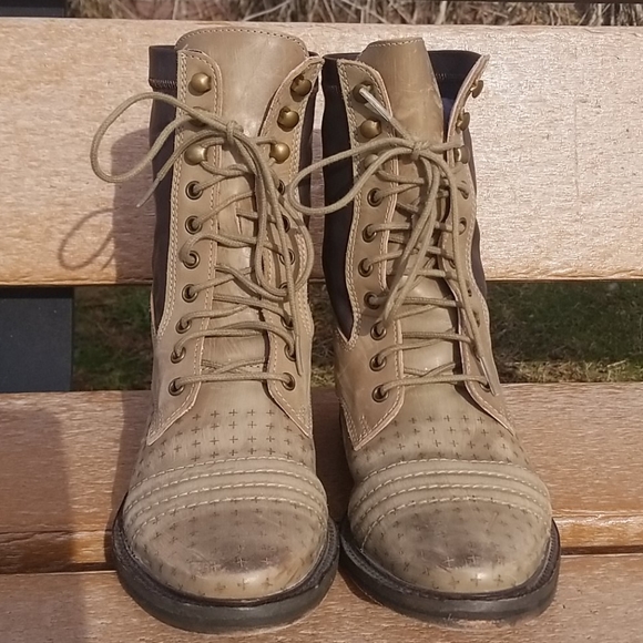 Free People Sounder combat boots size US 7 / 37 - Picture 3 of 9